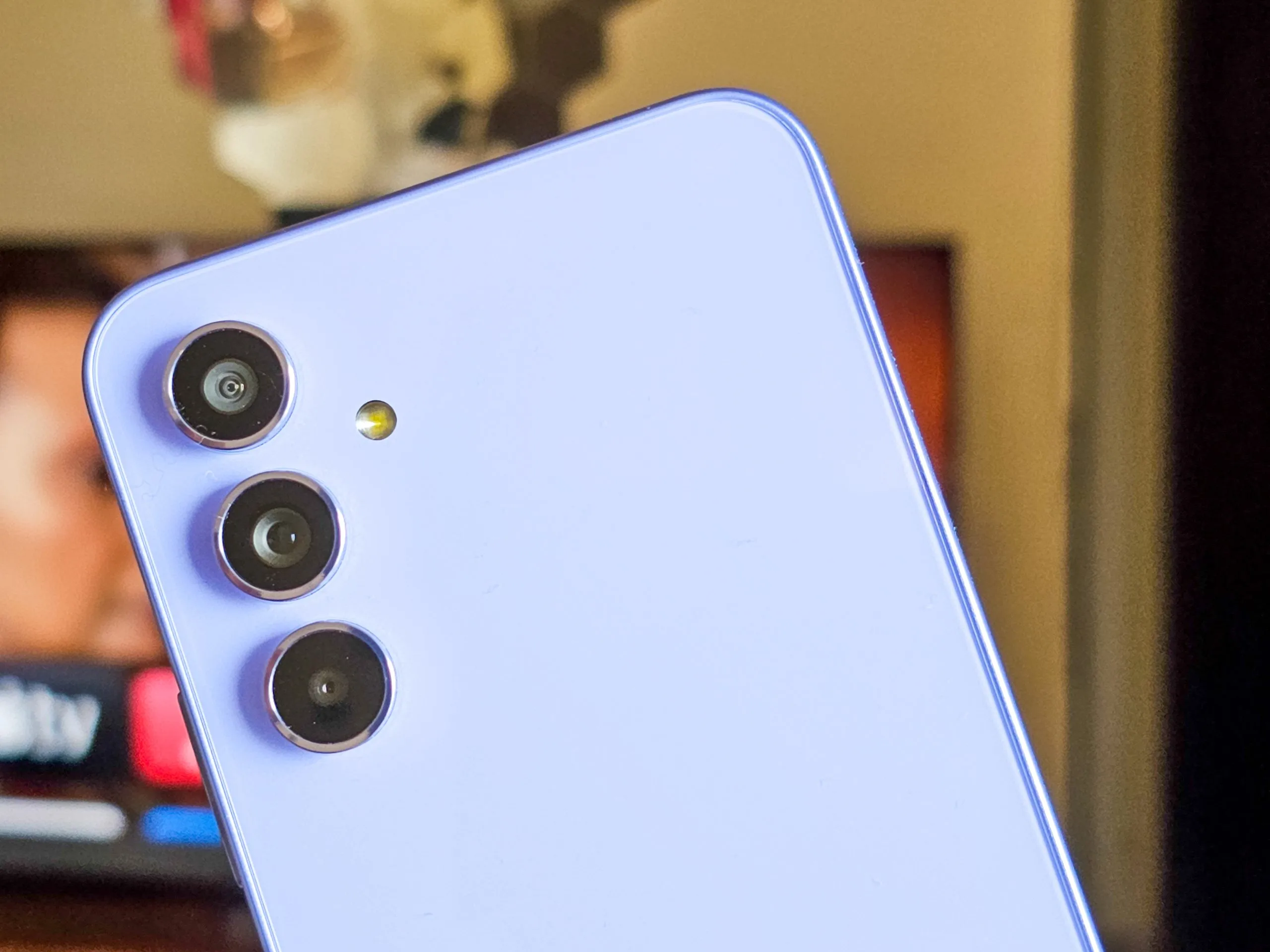 Samsung Galaxy A24: аналіз бюджетного смартфона
